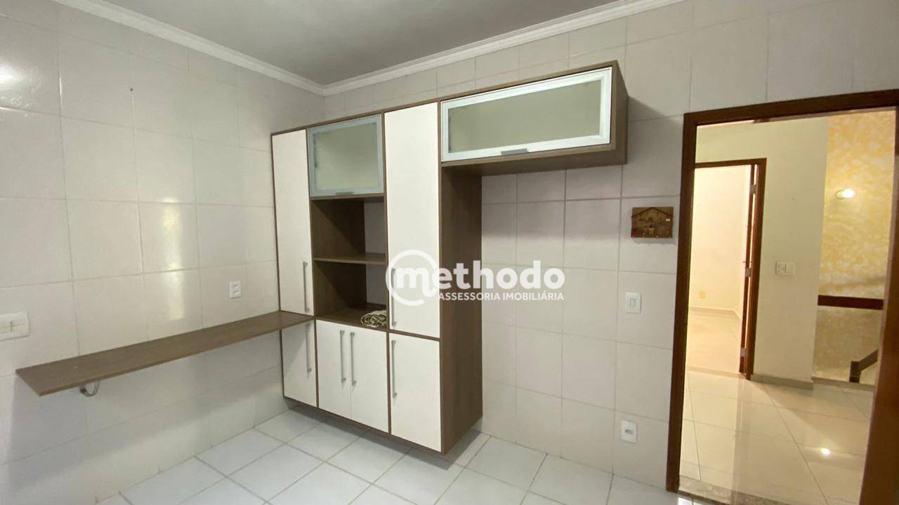 Casa à venda com 3 quartos, 230m² - Foto 5