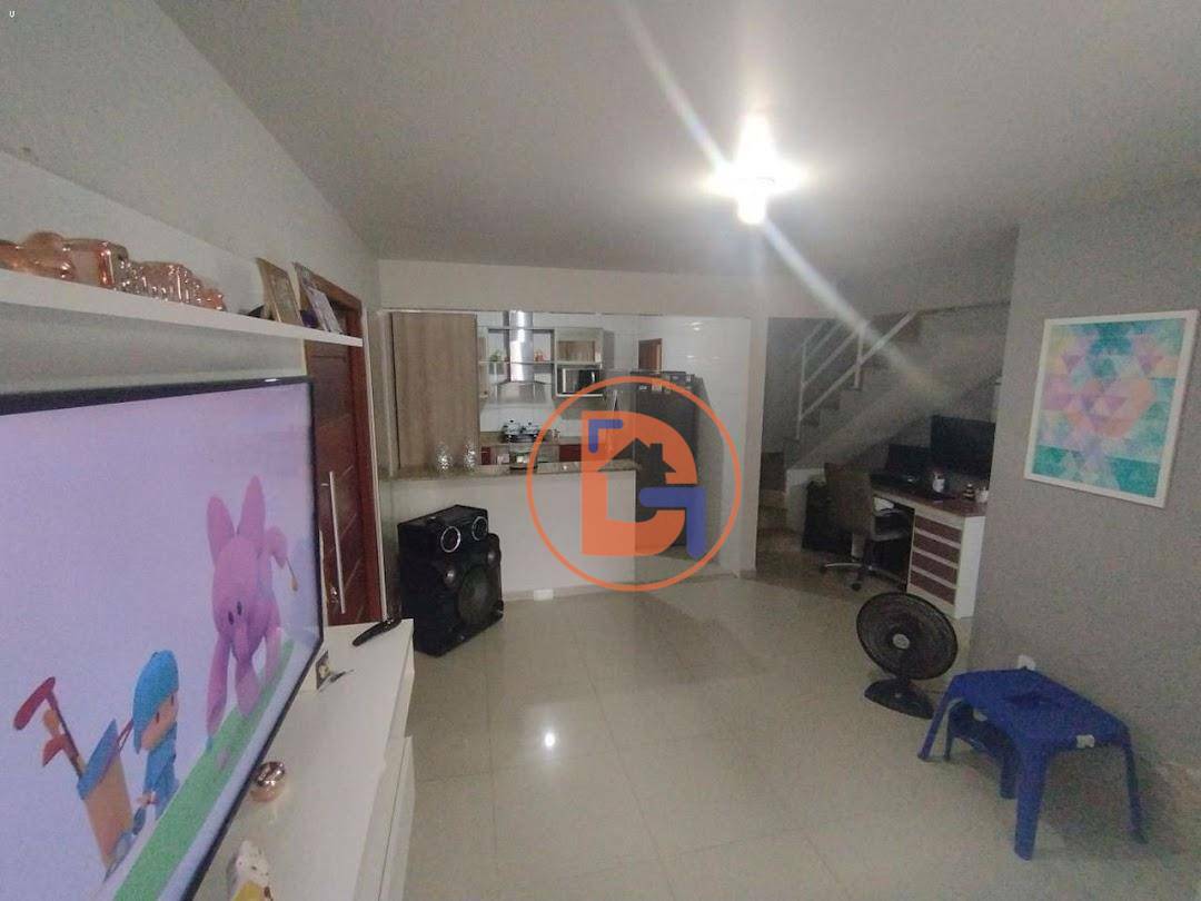 Casa à venda com 2 quartos, 159m² - Foto 8