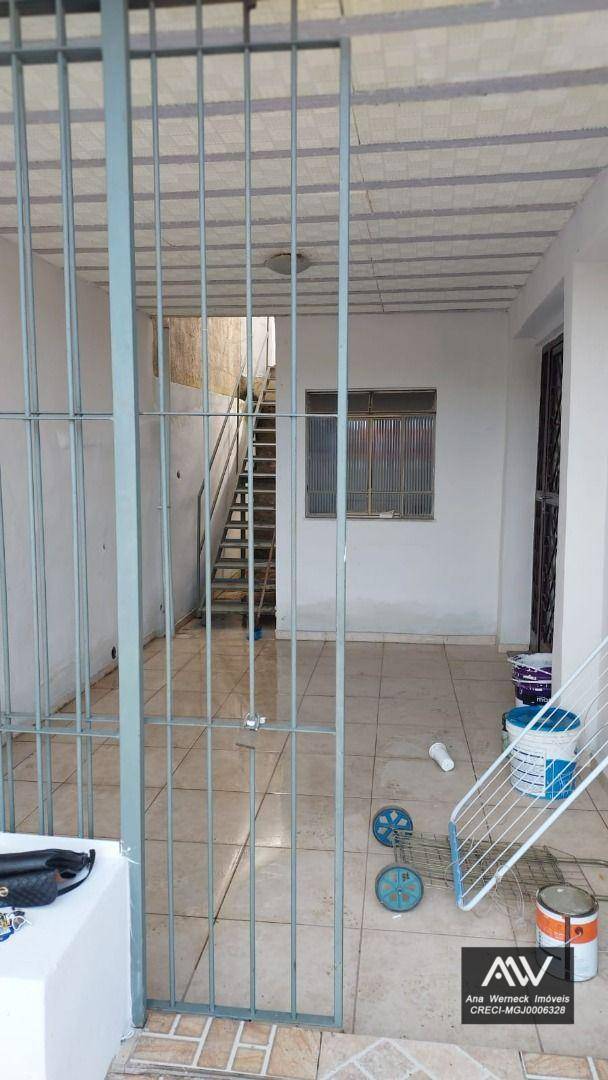 Casa de Condomínio à venda com 5 quartos, 200m² - Foto 7