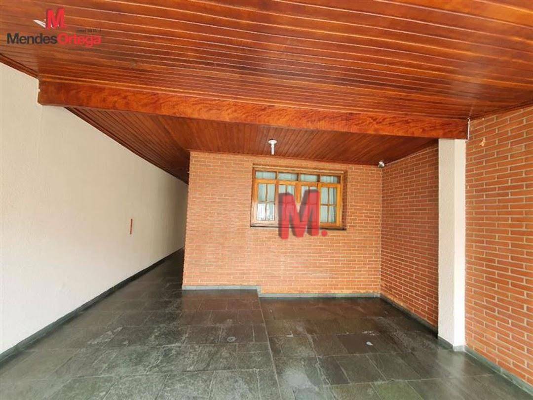 Casa à venda com 3 quartos, 193m² - Foto 2