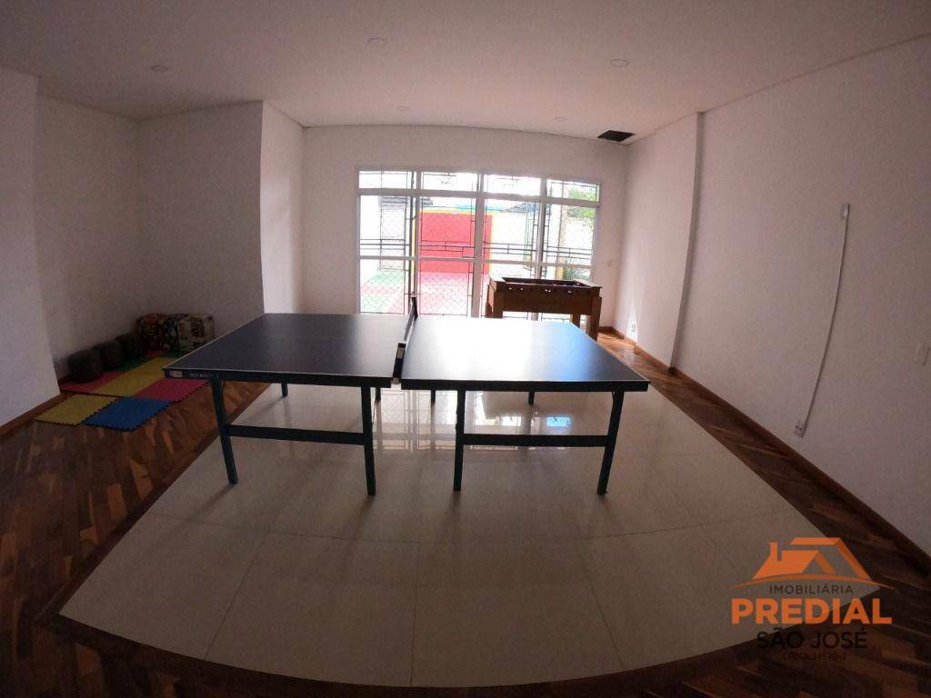 Apartamento para alugar com 3 quartos, 82m² - Foto 12