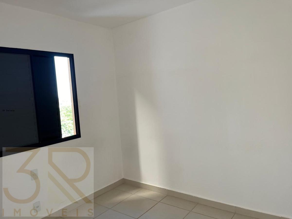 Apartamento à venda com 2 quartos, 42m² - Foto 3