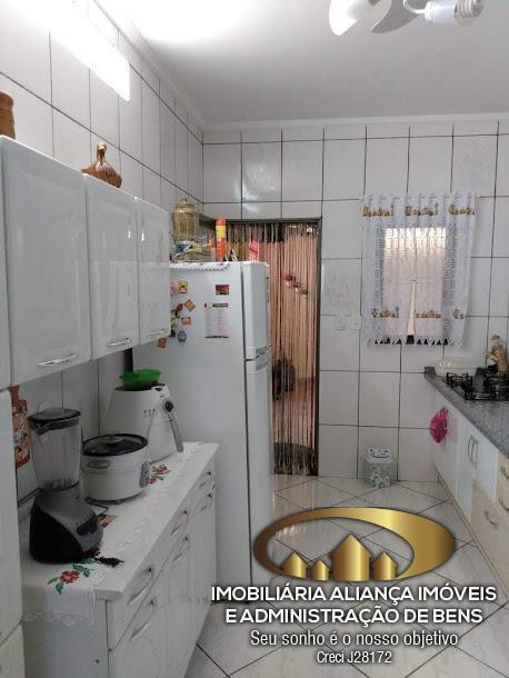 Casa à venda com 3 quartos, 250m² - Foto 10