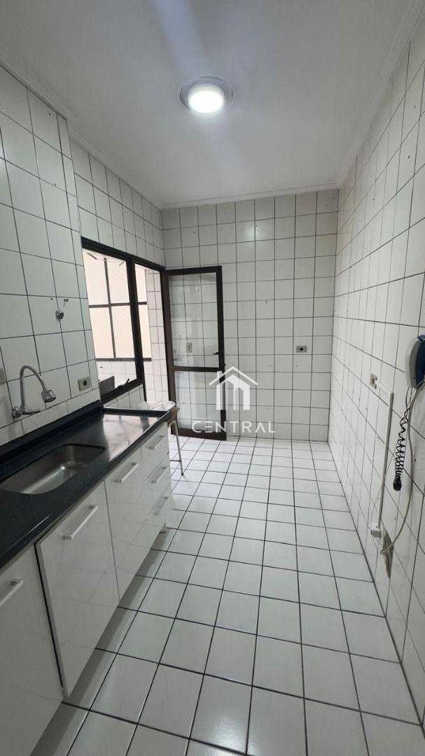 Apartamento para alugar com 2 quartos, 62m² - Foto 17