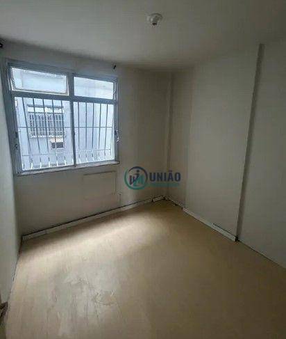 Apartamento à venda com 2 quartos, 73m² - Foto 4