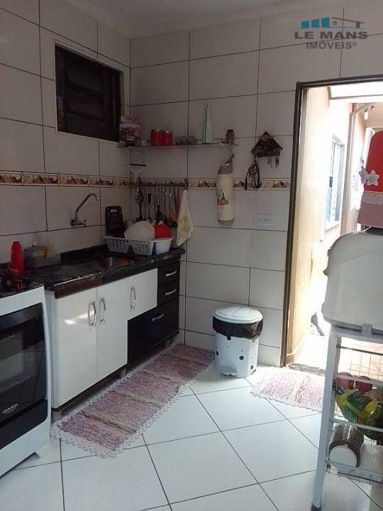 Casa à venda com 3 quartos, 170m² - Foto 4