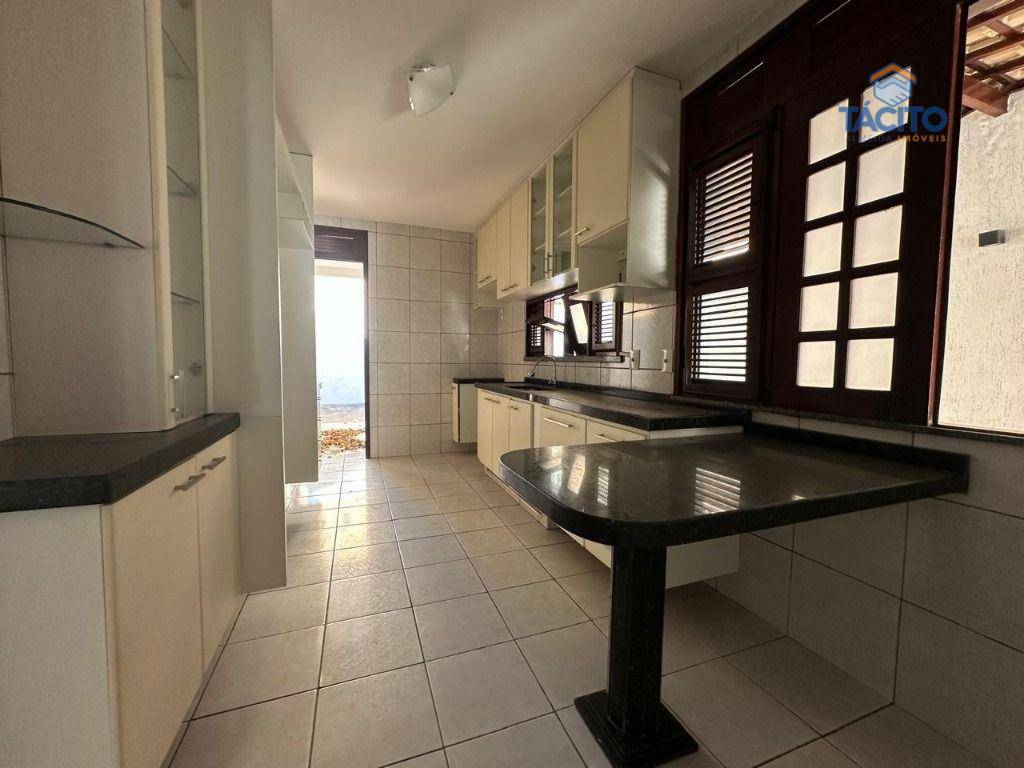 Casa, 4 quartos, 144 m² - Foto 3