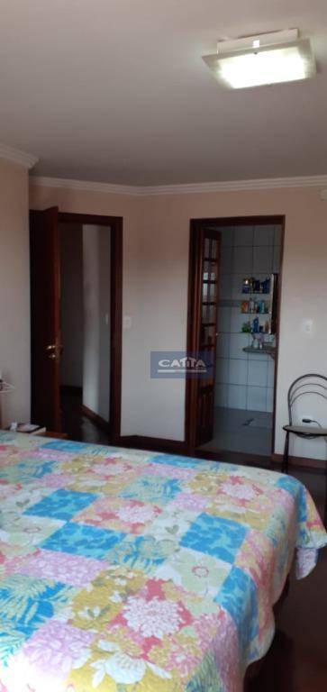 Sobrado à venda com 4 quartos, 300m² - Foto 37