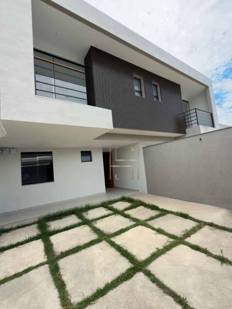 Casa, 4 quartos, 180 m² - Foto 1