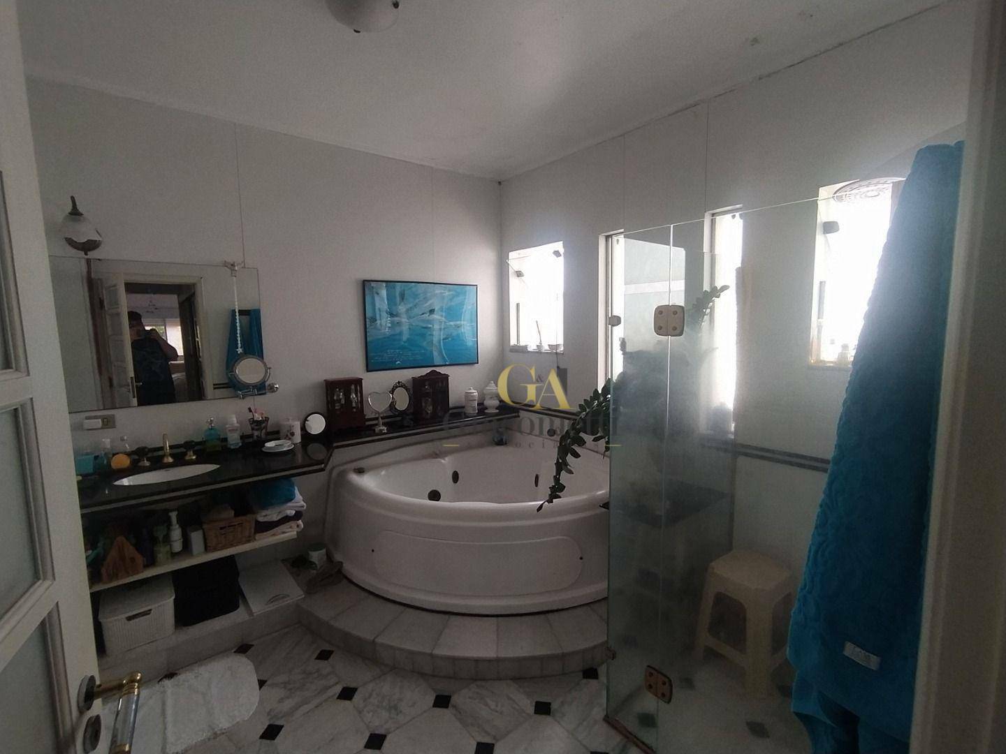 Casa de Condomínio à venda com 4 quartos, 400m² - Foto 24