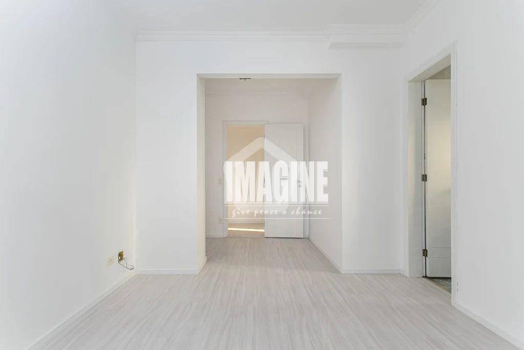 Apartamento à venda com 3 quartos, 131m² - Foto 11