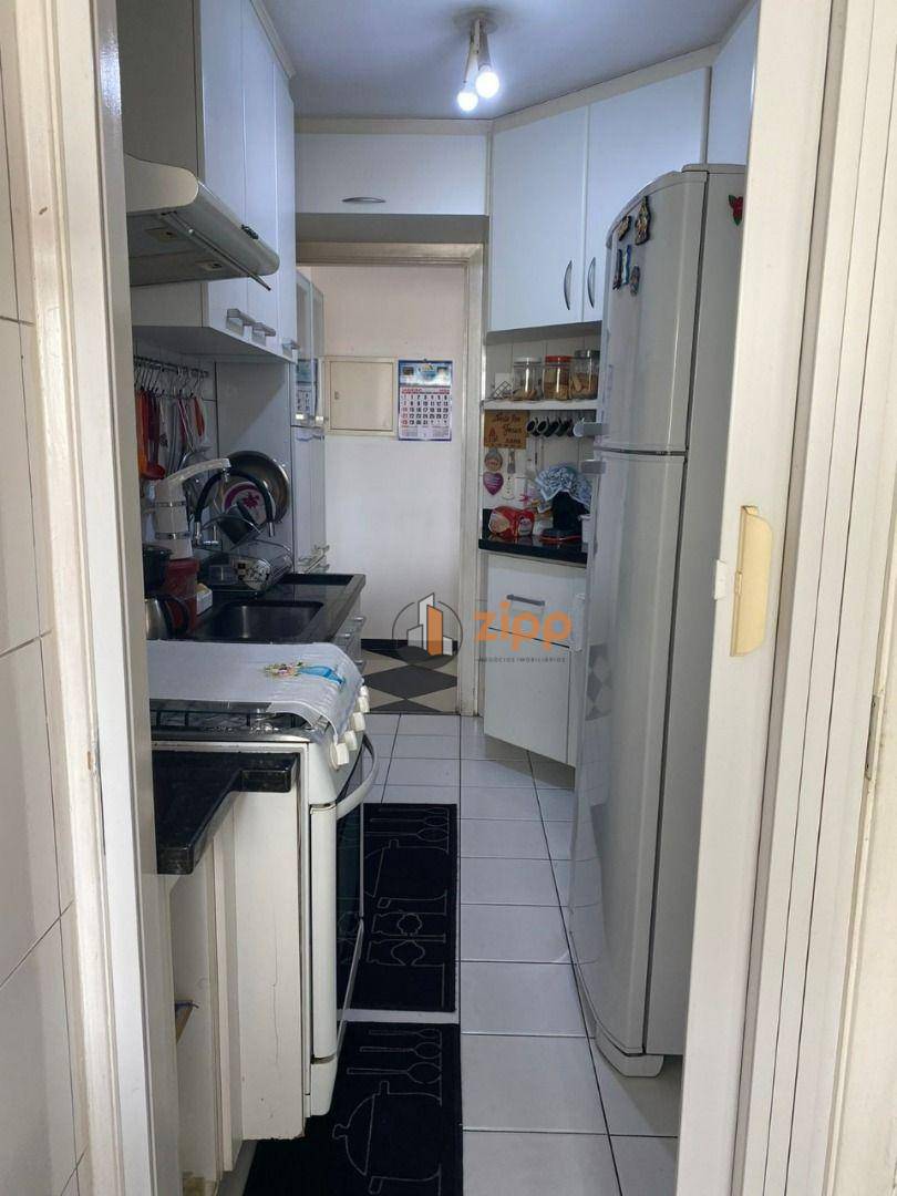 Apartamento à venda com 3 quartos, 74m² - Foto 14