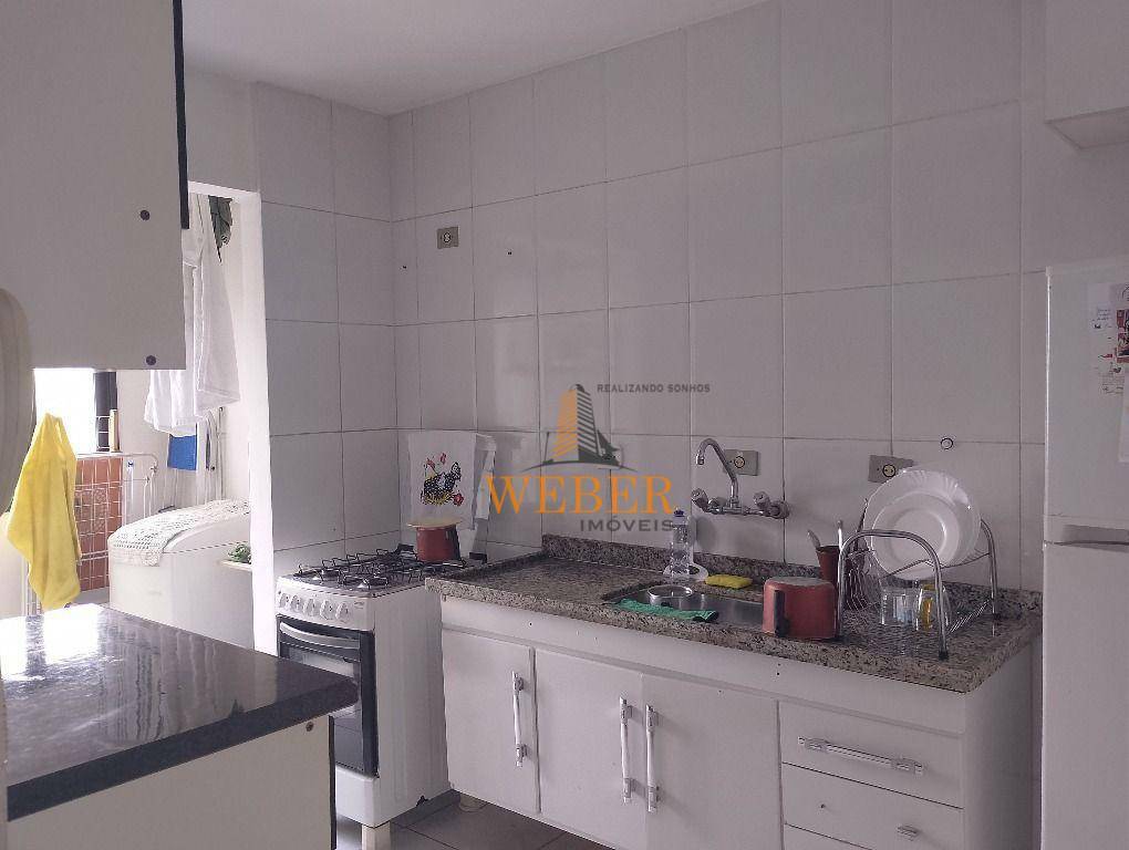 Apartamento à venda com 2 quartos, 70m² - Foto 12