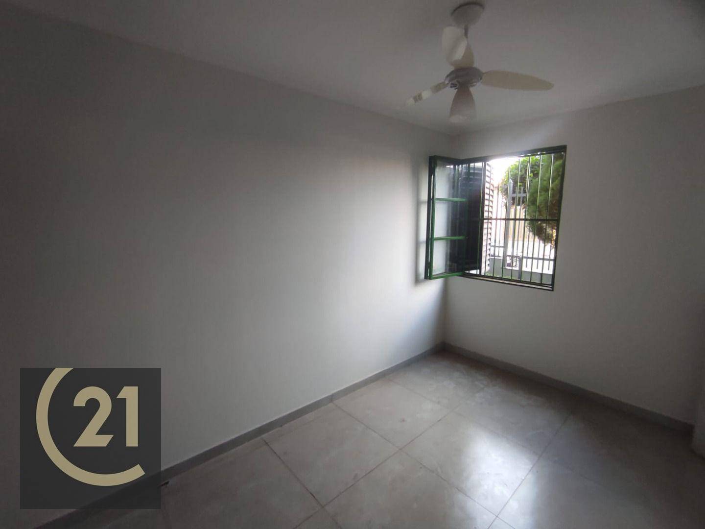 Apartamento à venda com 3 quartos, 76m² - Foto 12