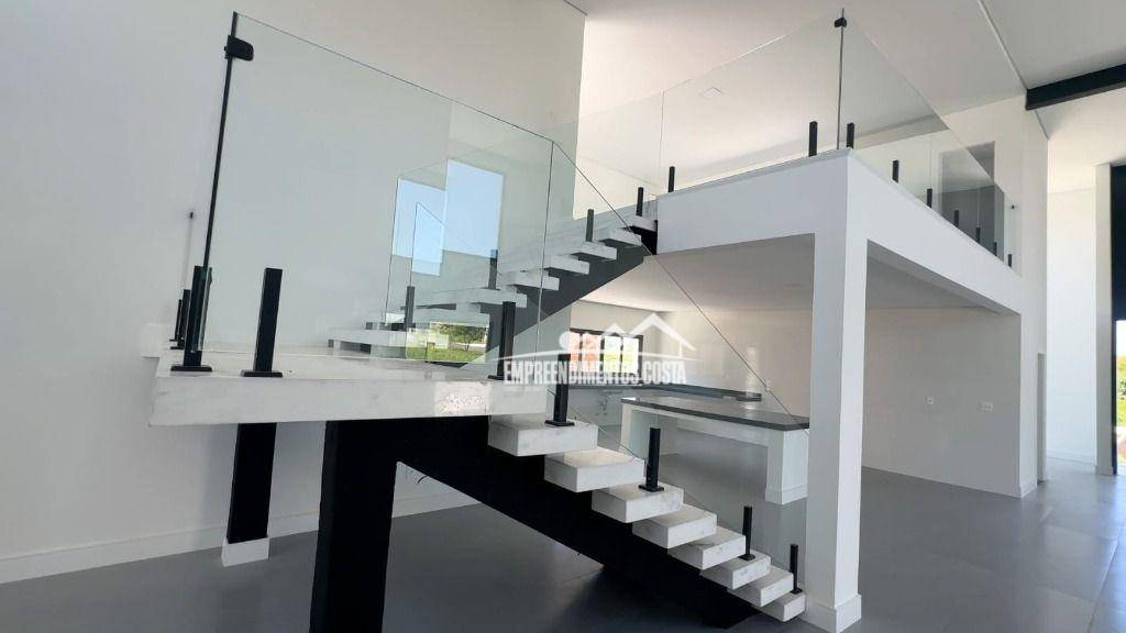 Casa de Condomínio à venda com 5 quartos, 472m² - Foto 9