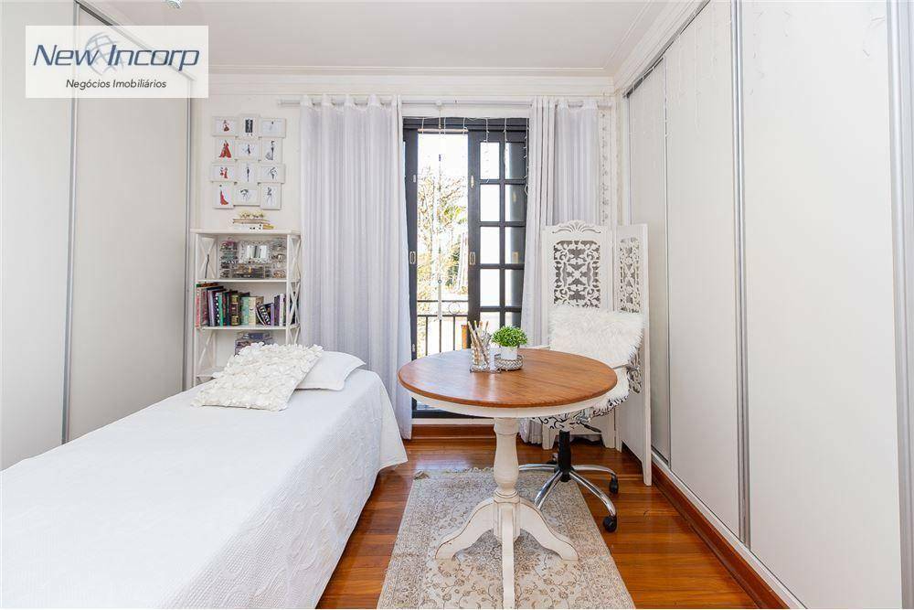 Casa à venda com 3 quartos, 228m² - Foto 35