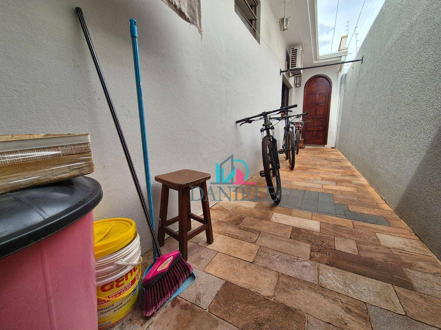 Casa à venda com 3 quartos, 182m² - Foto 24