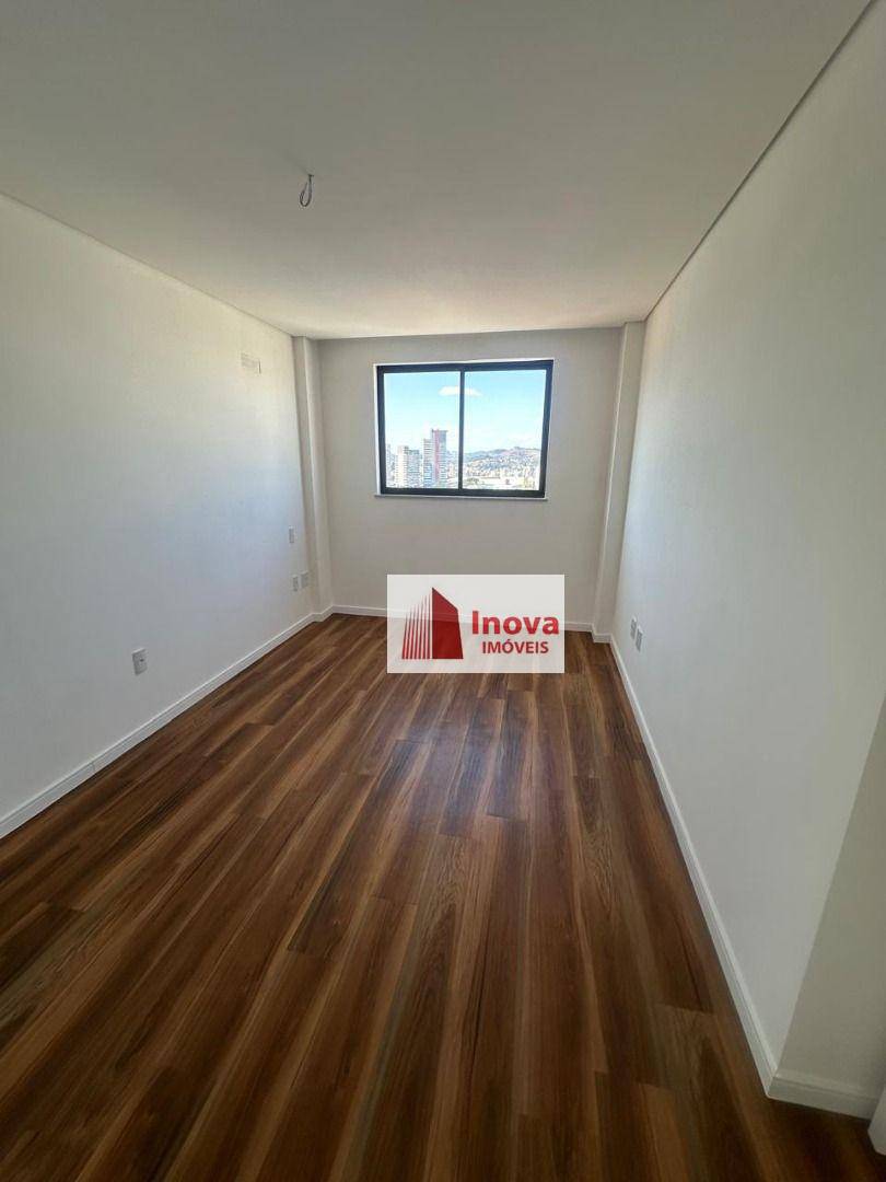 Apartamento à venda com 3 quartos, 92m² - Foto 13