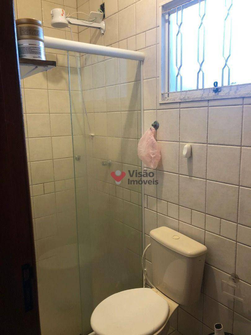 Casa à venda com 2 quartos, 60m² - Foto 15