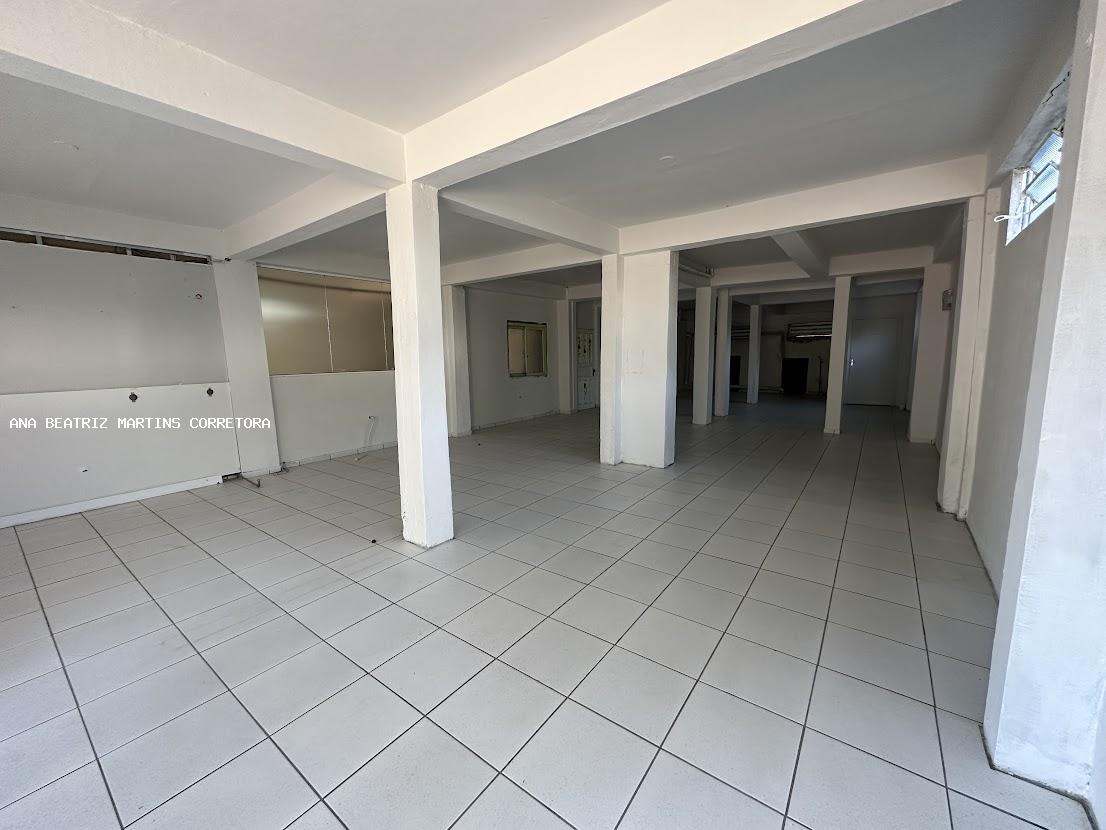 Prédio Inteiro à venda com 4 quartos, 250m² - Foto 2