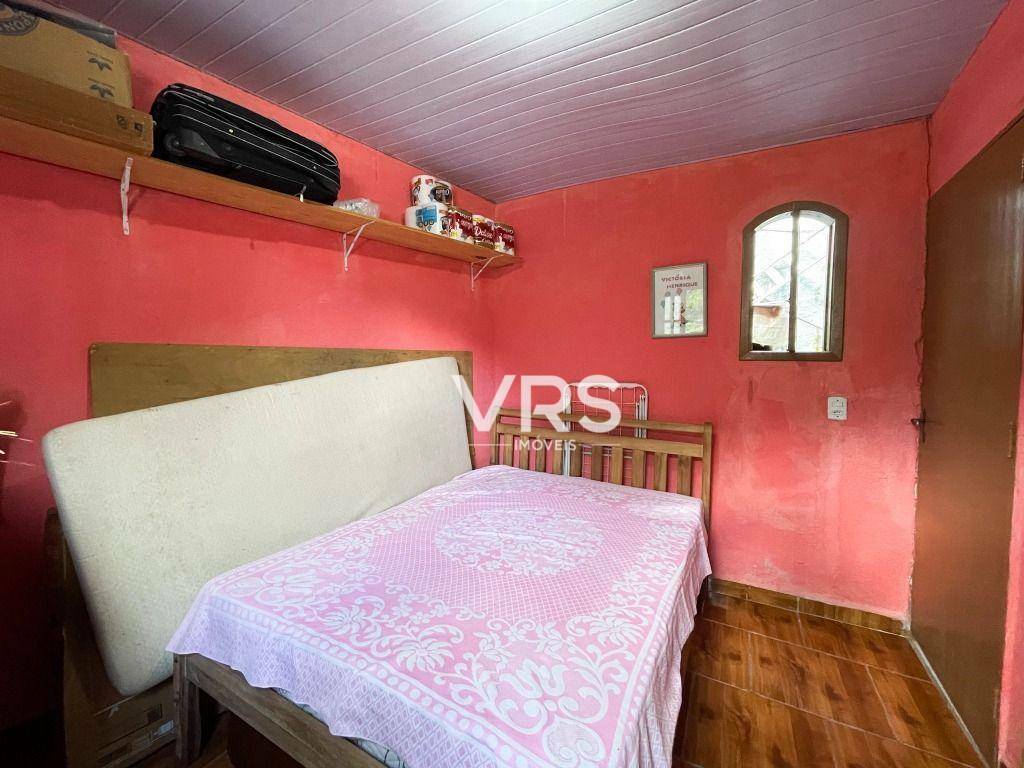 Casa à venda com 3 quartos, 60m² - Foto 10