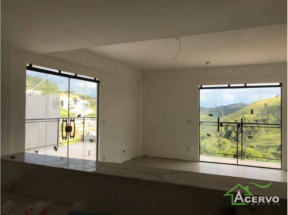 Casa de Condomínio à venda com 3 quartos, 215m² - Foto 4