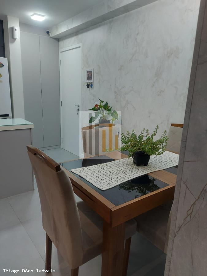 Apartamento à venda com 2 quartos, 63m² - Foto 7