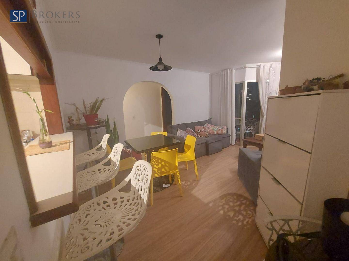 Apartamento à venda com 3 quartos, 80m² - Foto 1