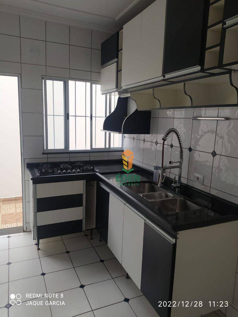 Casa à venda com 2 quartos, 120m² - Foto 12