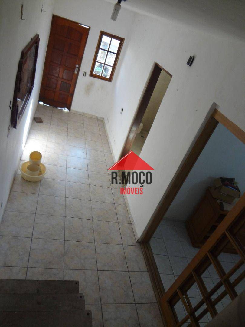 Sobrado à venda com 8 quartos, 100m² - Foto 12