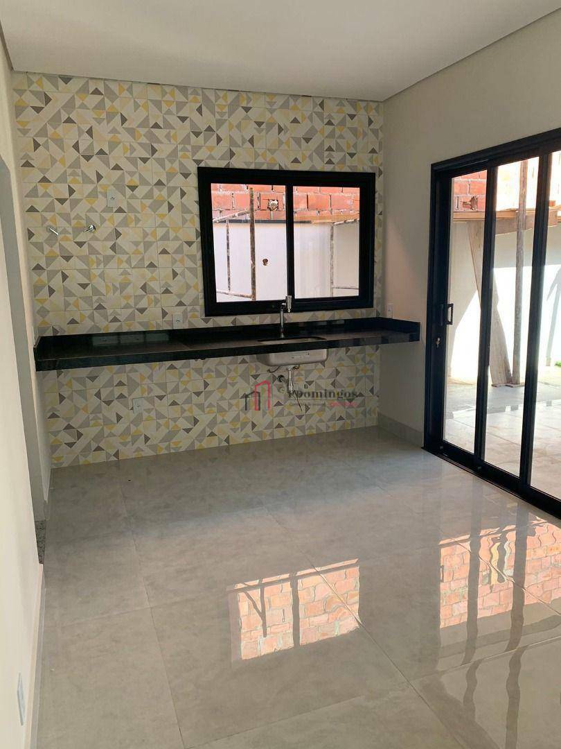 Casa de Condomínio à venda com 3 quartos, 145m² - Foto 3