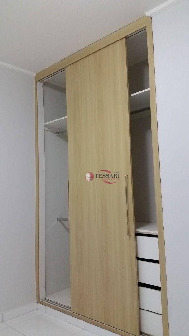 Apartamento para alugar com 3 quartos, 95m² - Foto 16