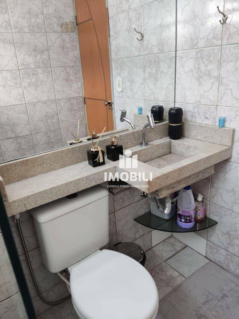 Apartamento à venda com 3 quartos, 76m² - Foto 12