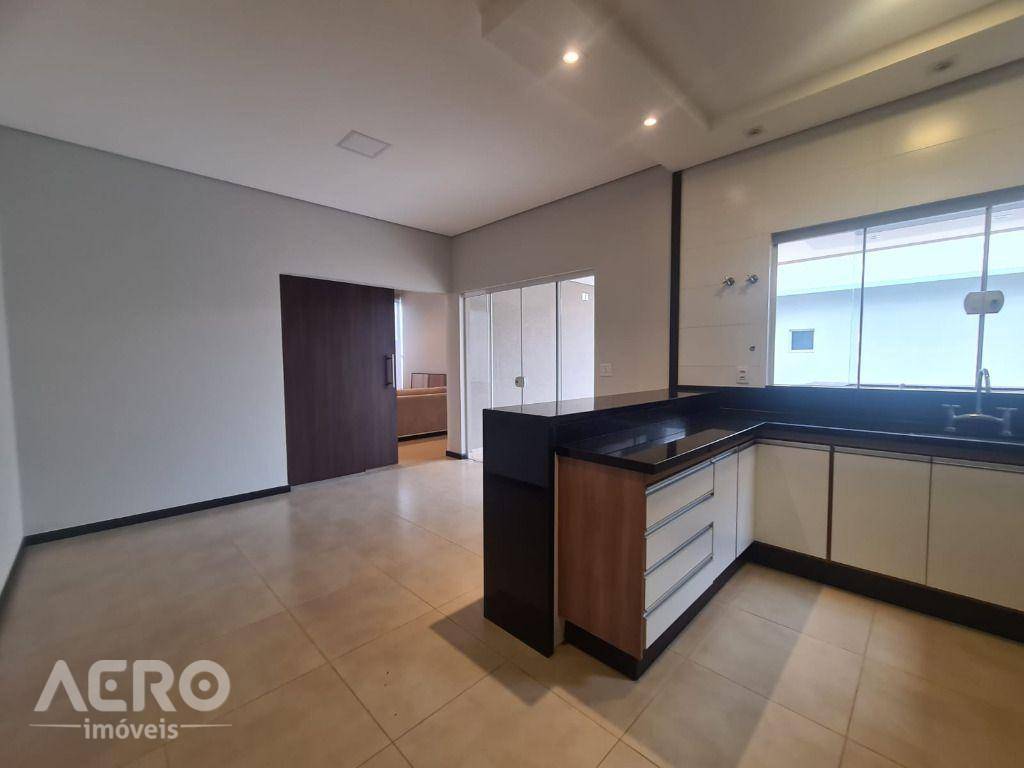 Casa de Condomínio à venda com 3 quartos, 240m² - Foto 13