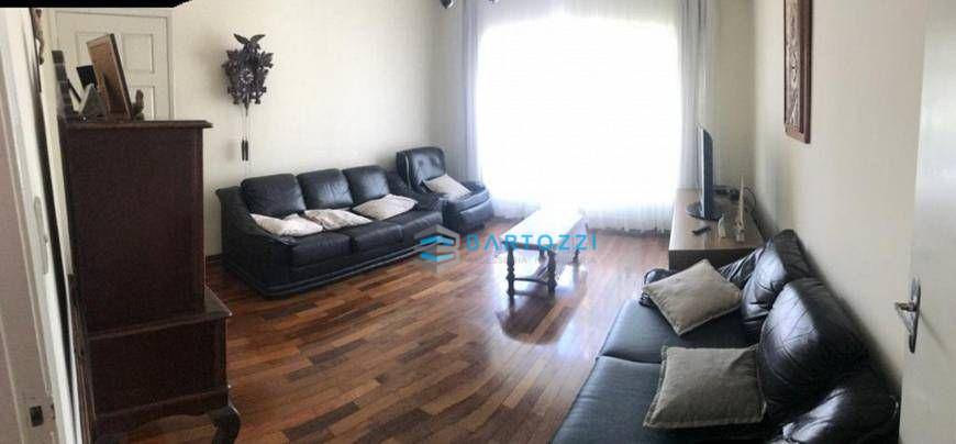 Casa à venda com 3 quartos, 218m² - Foto 2