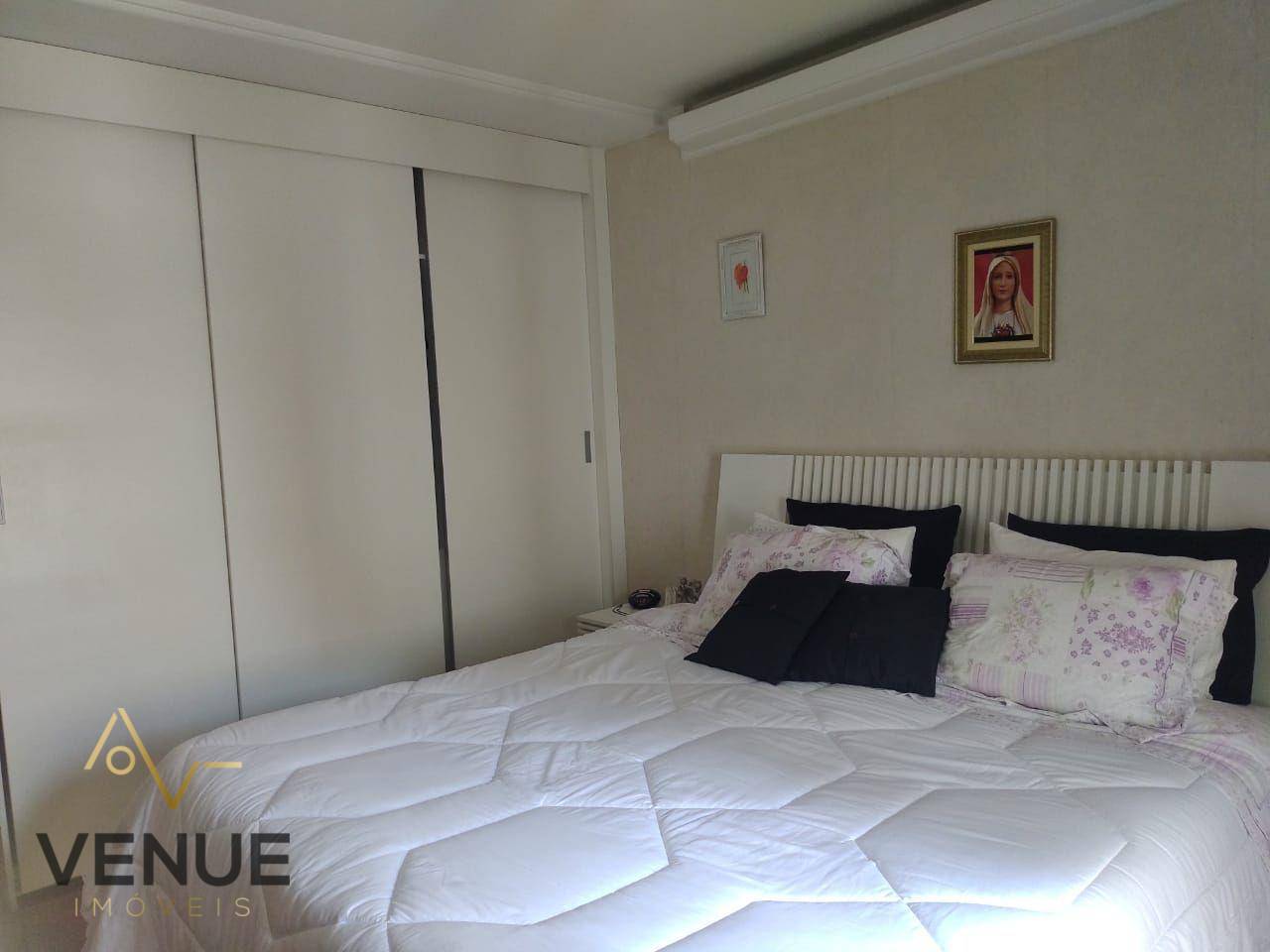 Apartamento à venda com 4 quartos, 188m² - Foto 11