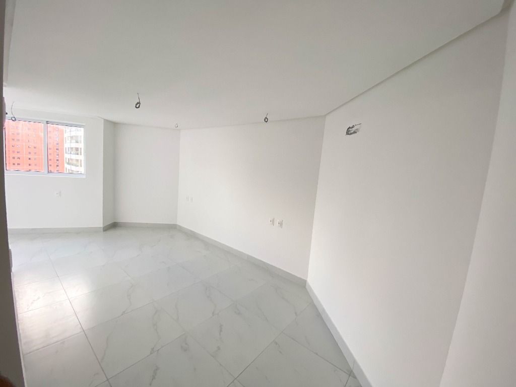 Apartamento à venda com 1 quarto, 49m² - Foto 18