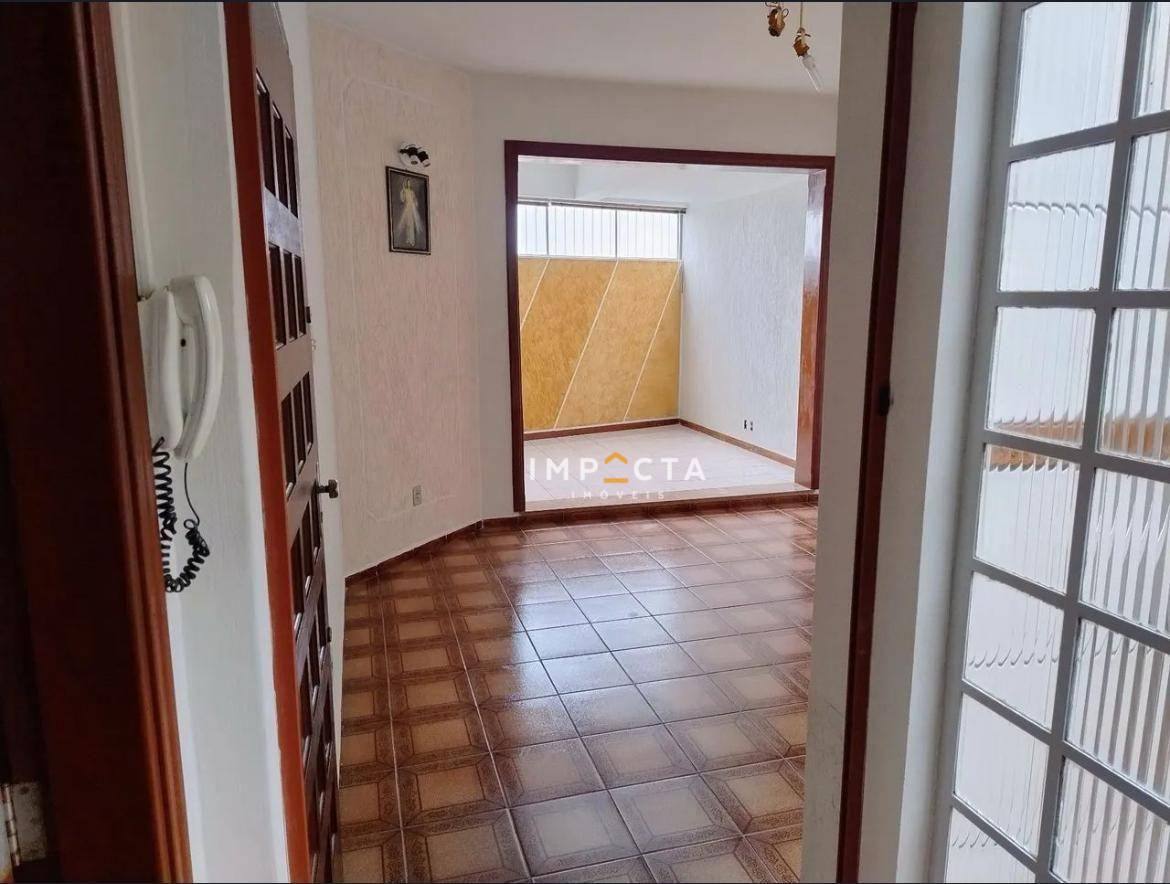 Casa à venda com 3 quartos, 144m² - Foto 11