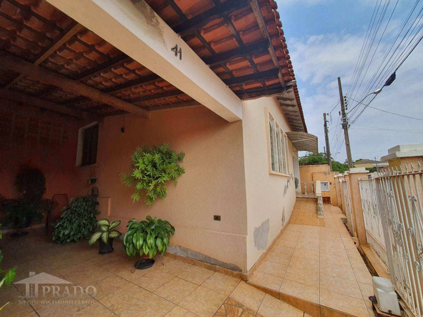 Casa à venda com 3 quartos, 164m² - Foto 2