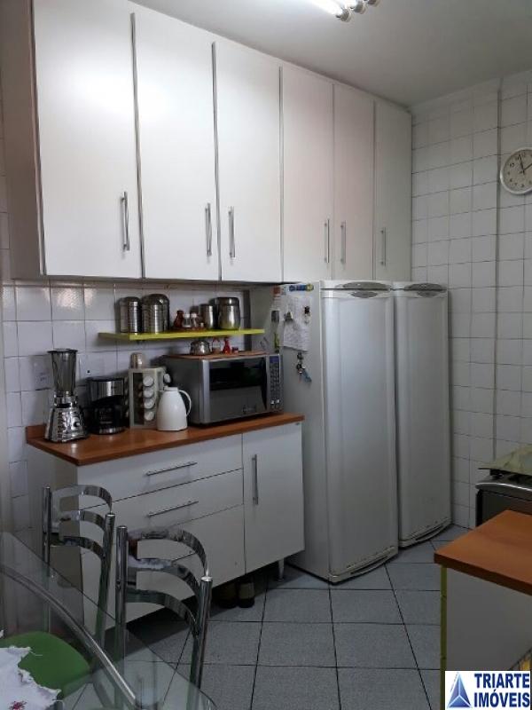 Apartamento à venda com 2 quartos, 62m² - Foto 15