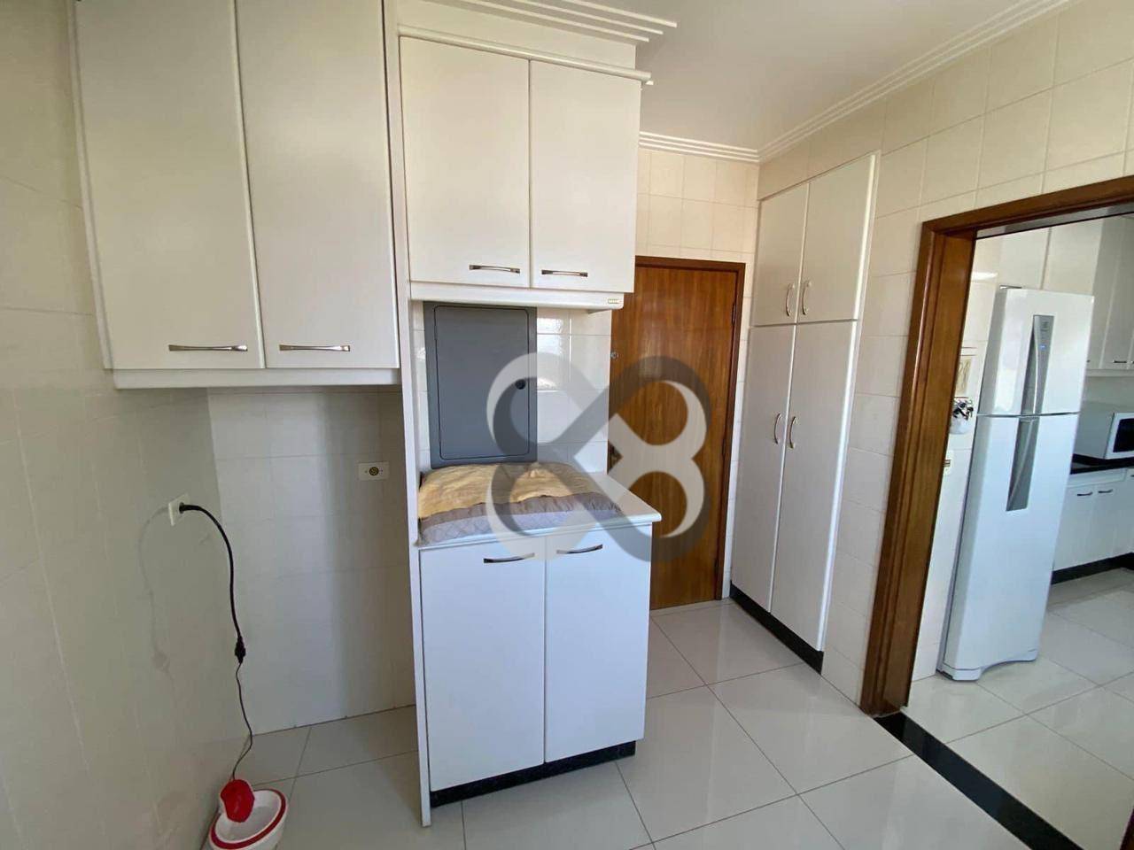 Apartamento à venda com 3 quartos, 128m² - Foto 7