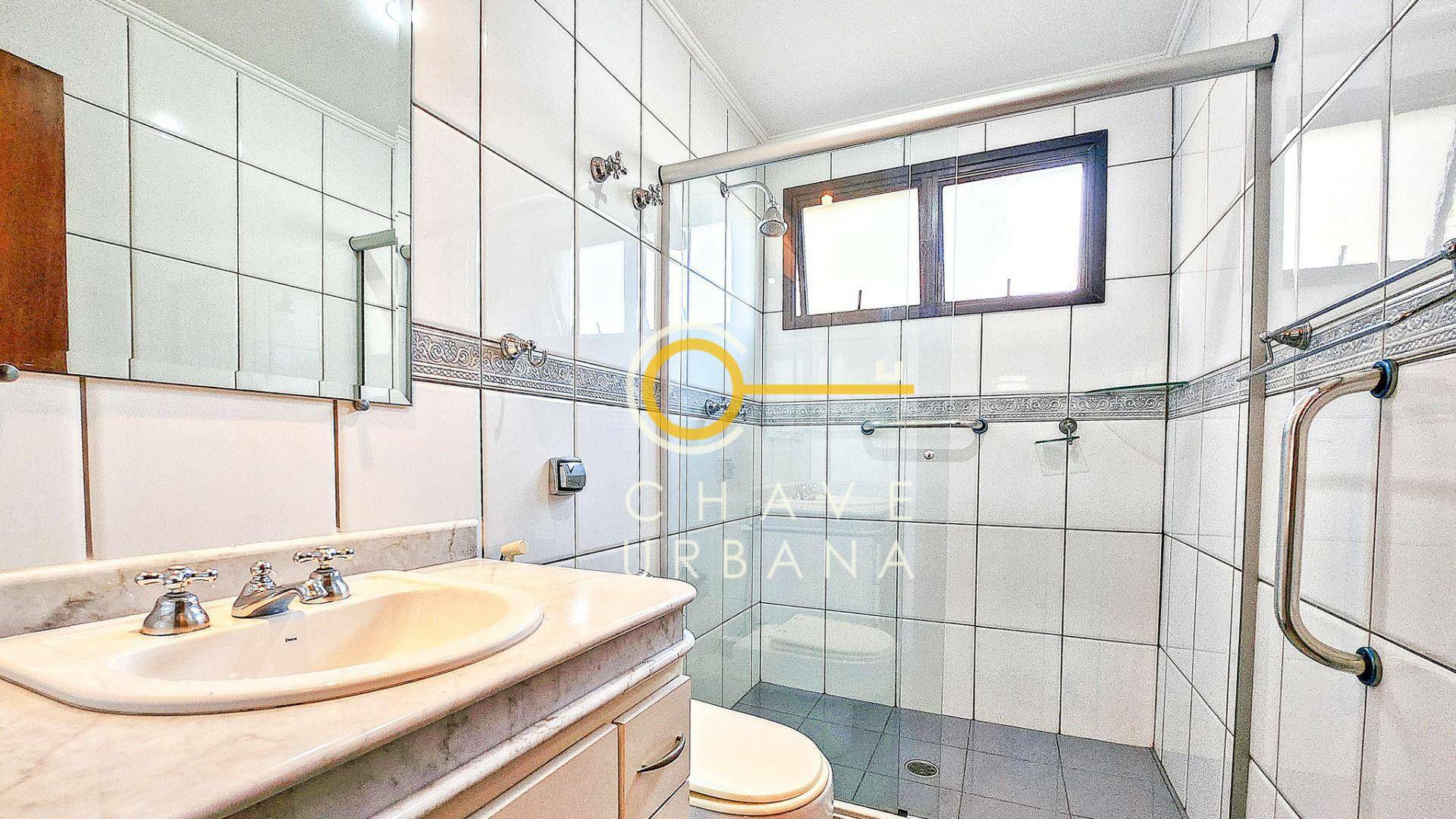 Apartamento à venda com 3 quartos, 222m² - Foto 17