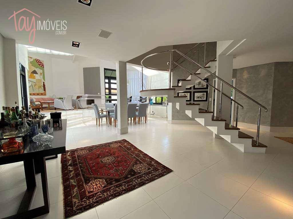 Casa à venda com 3 quartos, 570m² - Foto 10