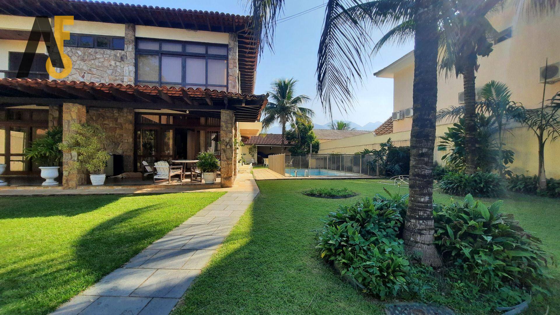 Casa de Condomínio à venda com 4 quartos, 423m² - Foto 29