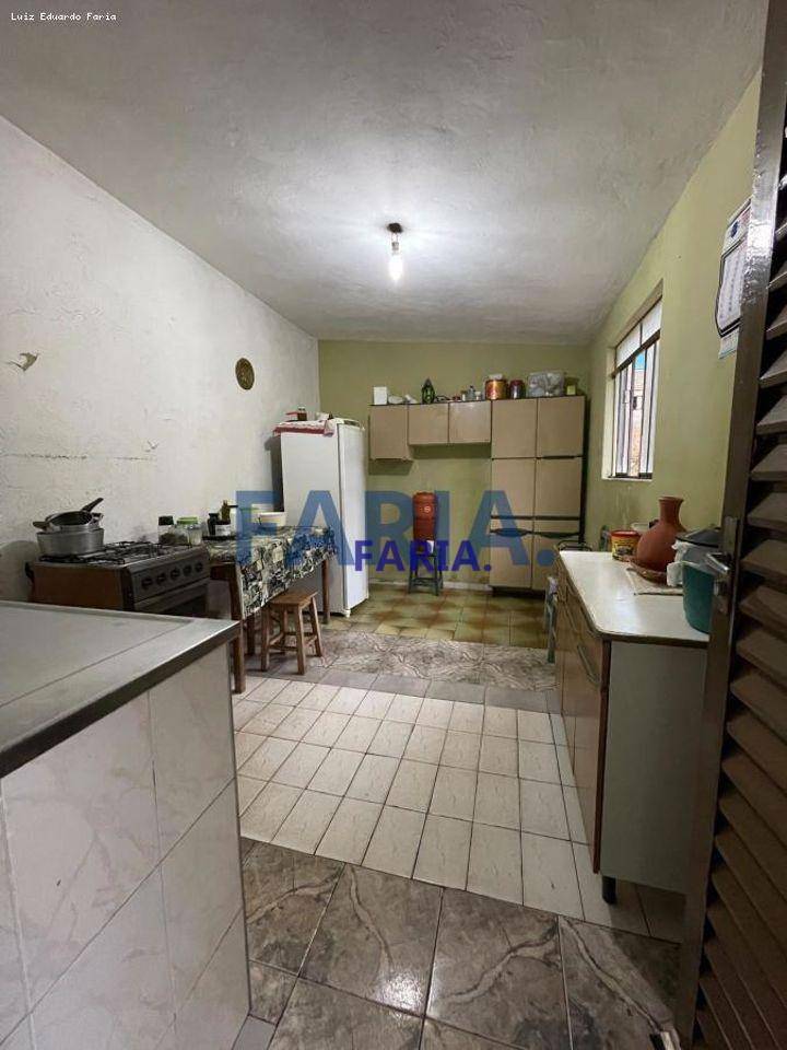 Casa à venda com 4 quartos, 250M2 - Foto 6