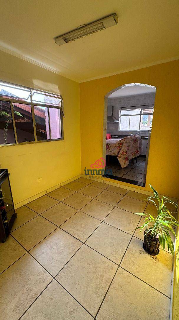 Casa à venda com 3 quartos, 100m² - Foto 17