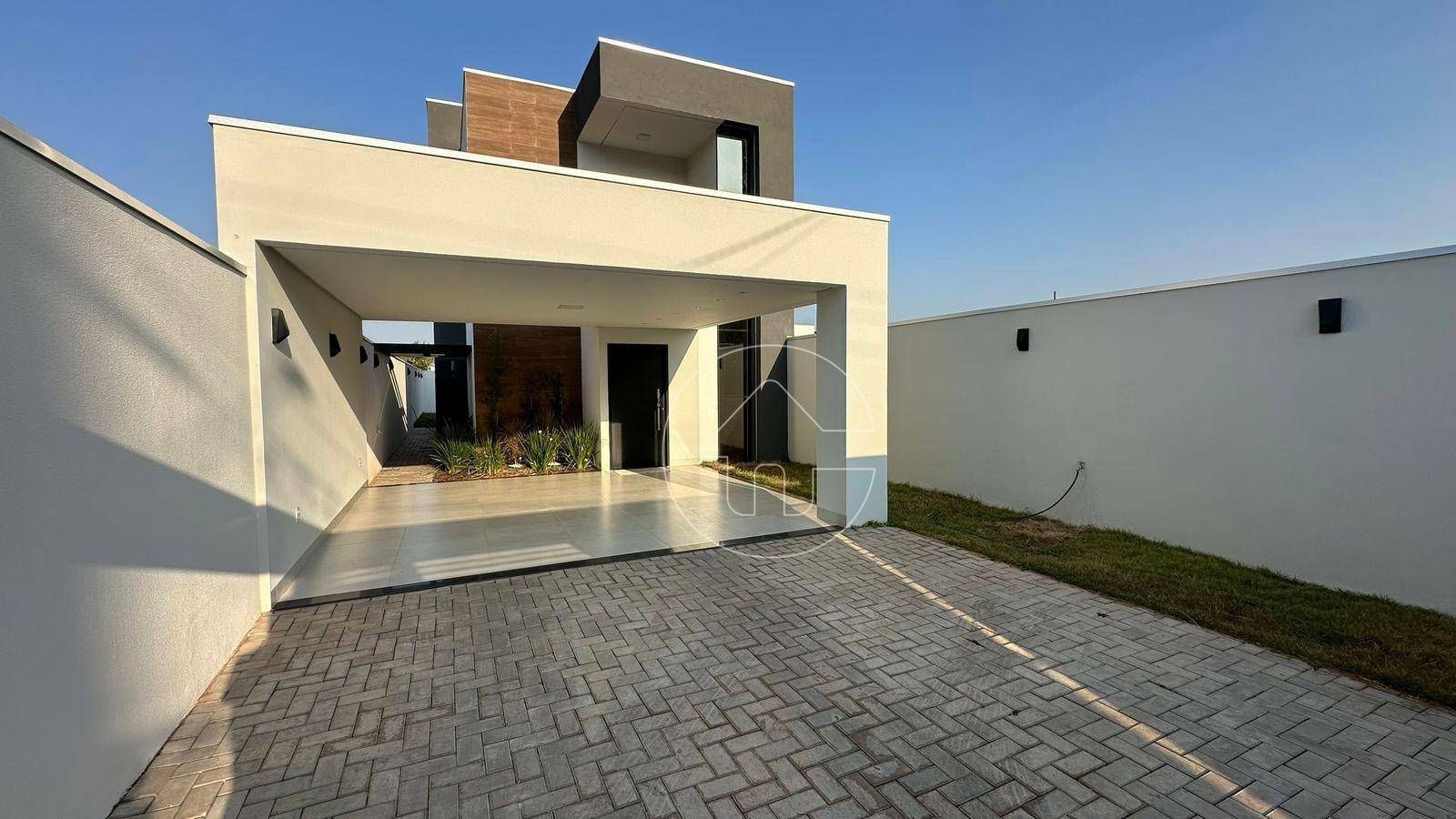 Casa à venda com 3 quartos, 150m² - Foto 1