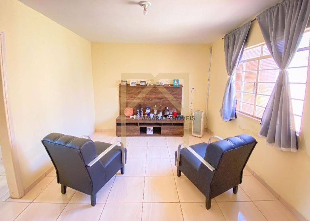 Casa à venda com 3 quartos, 137m² - Foto 12