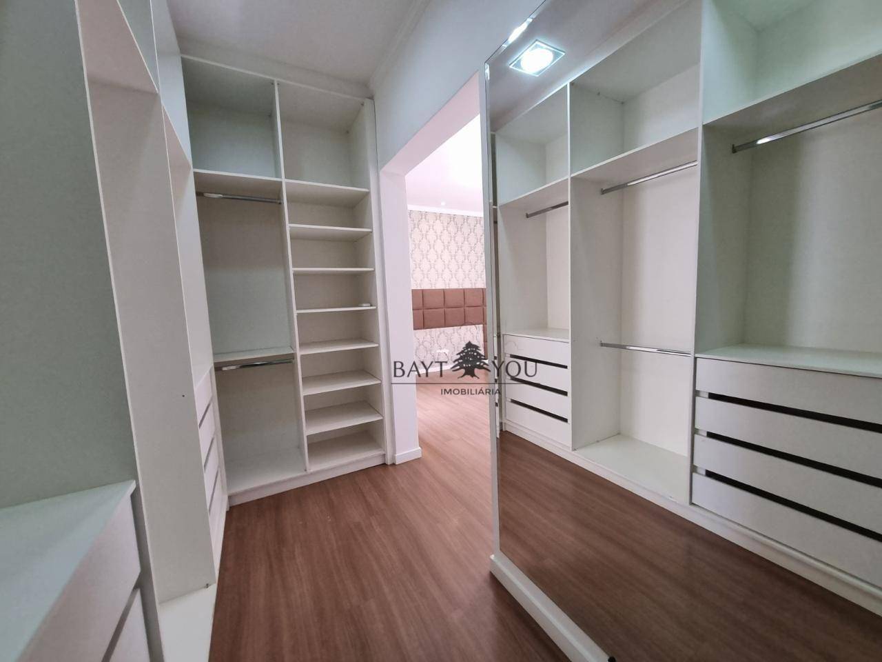 Casa para alugar com 3 quartos, 253m² - Foto 33