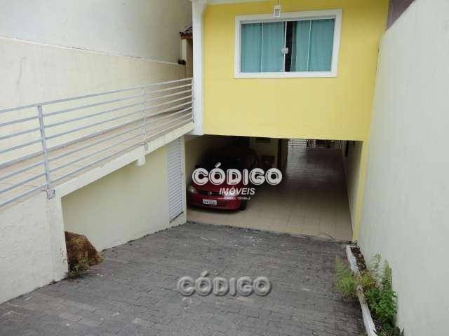 Sobrado à venda com 3 quartos, 165m² - Foto 1